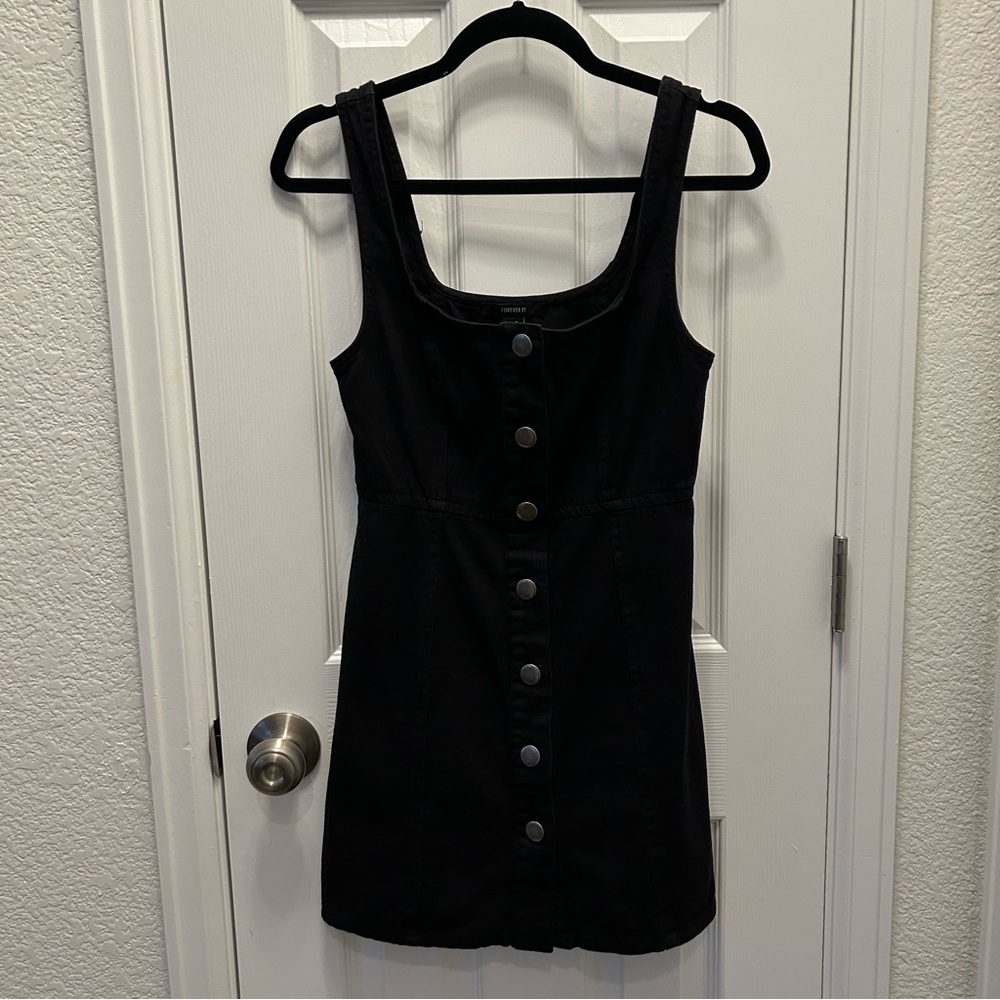 Forever 21 black button-up dress size S